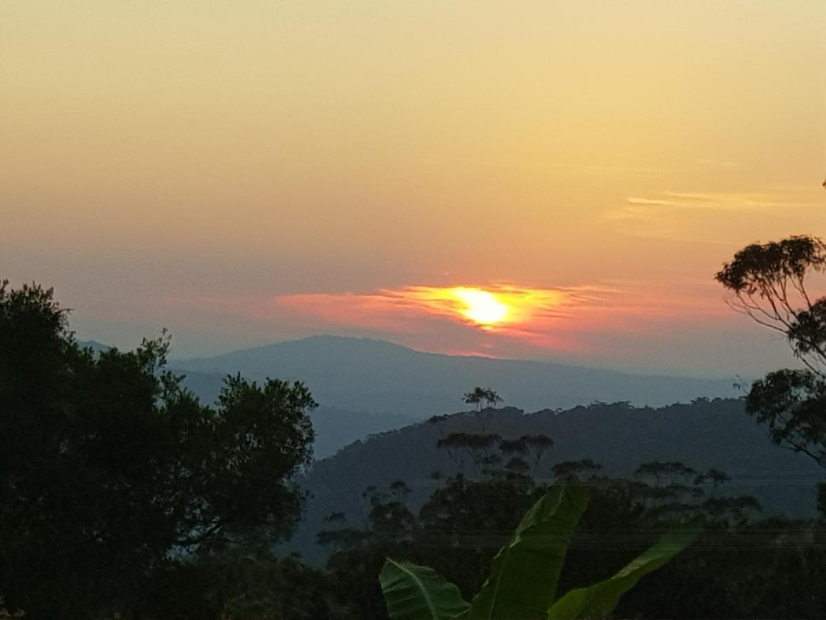 Mapleton Peaceful Provence Bnb Buitenkant foto