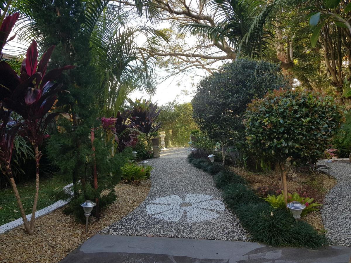 Mapleton Peaceful Provence Bnb Buitenkant foto