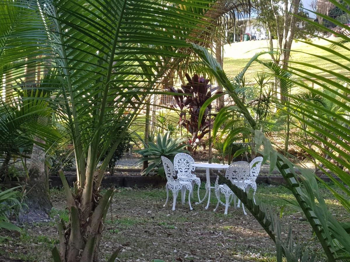 Mapleton Peaceful Provence Bnb Buitenkant foto