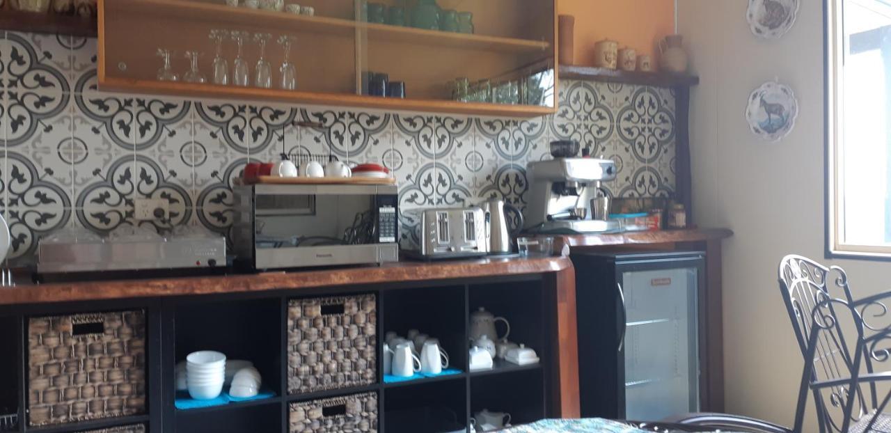 Mapleton Peaceful Provence Bnb Buitenkant foto